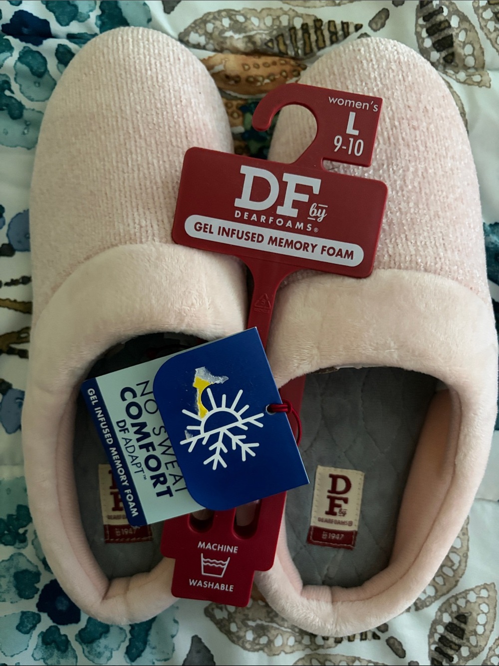 dearfoams women’s Pink Plush Chenille Slip-On Slippers 9-10